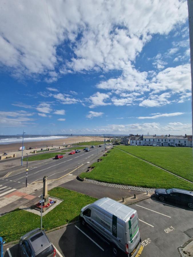 2 The Green, Exceptional Large House, Sea Views Loads Of Bathrooms Seaton Carew Luaran gambar