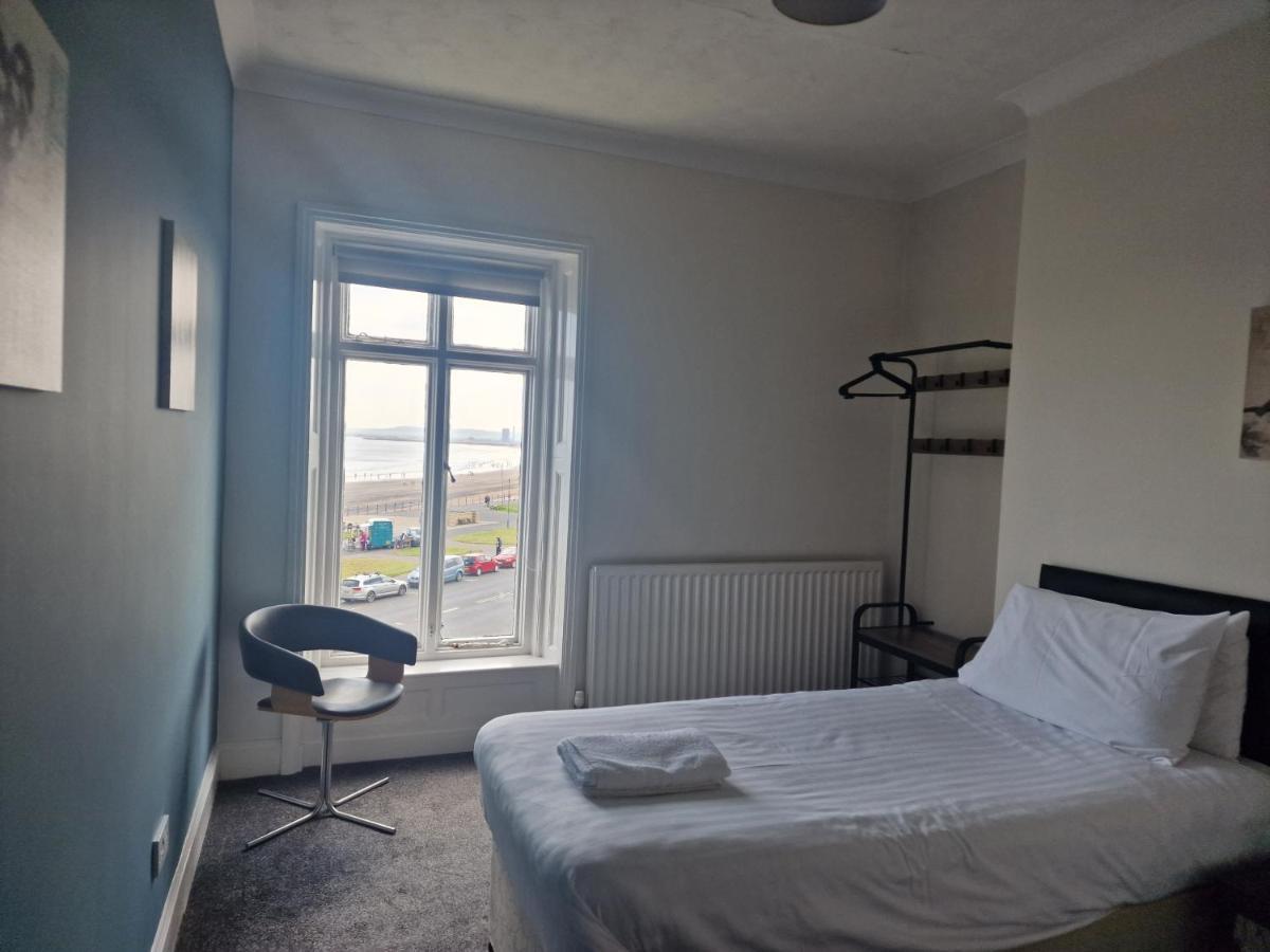 2 The Green, Exceptional Large House, Sea Views Loads Of Bathrooms Seaton Carew Luaran gambar